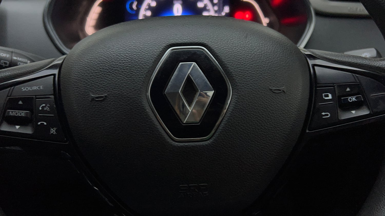 Used 2021 Renault Kiger RXZ MT Petrol Manual top_features Airbags