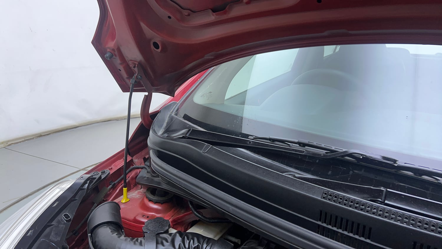 Used 2017 Hyundai Grand i10 Magna AT 1.2 Kappa VTVT Petrol Automatic engine ENGINE RIGHT SIDE HINGE & APRON VIEW