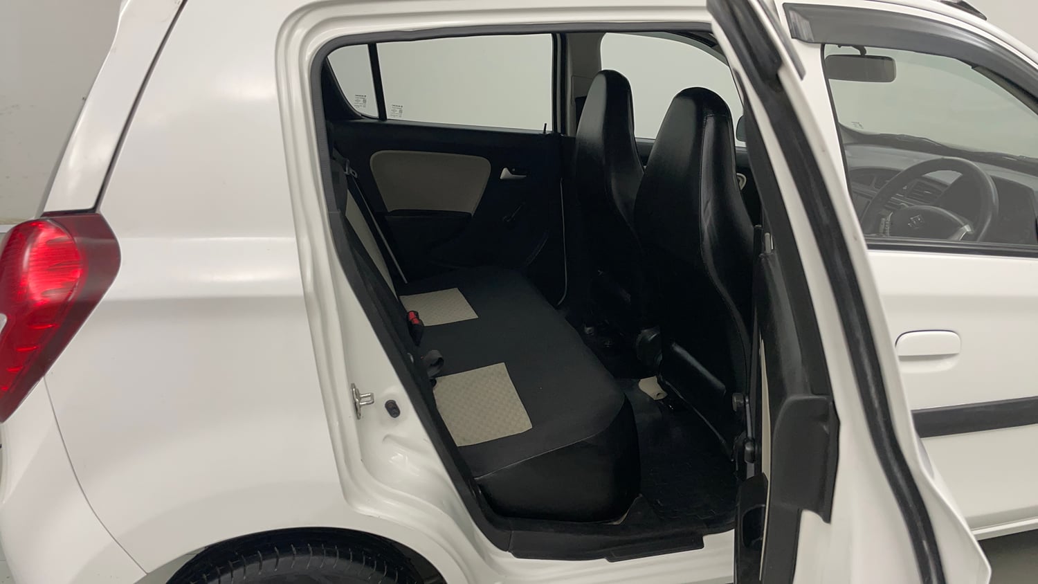 Used 2019 Maruti Suzuki Alto 800 LXi Petrol Manual interior RIGHT SIDE REAR DOOR CABIN VIEW