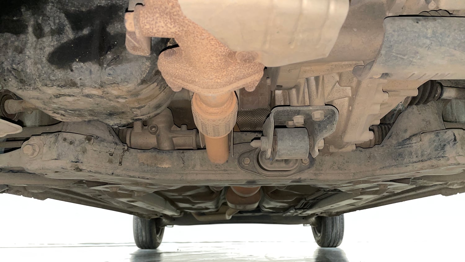 Used 2021 Hyundai Santro Sportz AMT Petrol Automatic extra FRONT LEFT UNDERBODY VIEW