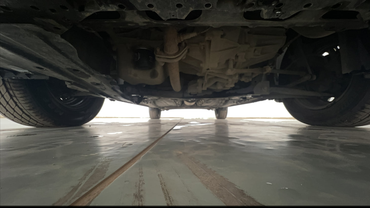 Used 2019 Maruti Suzuki Baleno Delta Petrol Manual extra FRONT LEFT UNDERBODY VIEW