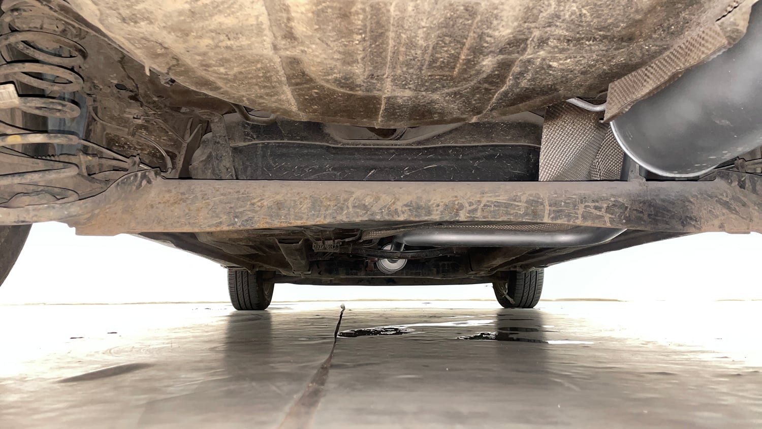 Used 2016 Ford Figo Aspire Titanium 1.2 Ti-VCT Petrol Manual extra REAR UNDERBODY VIEW (TAKEN FROM REAR)
