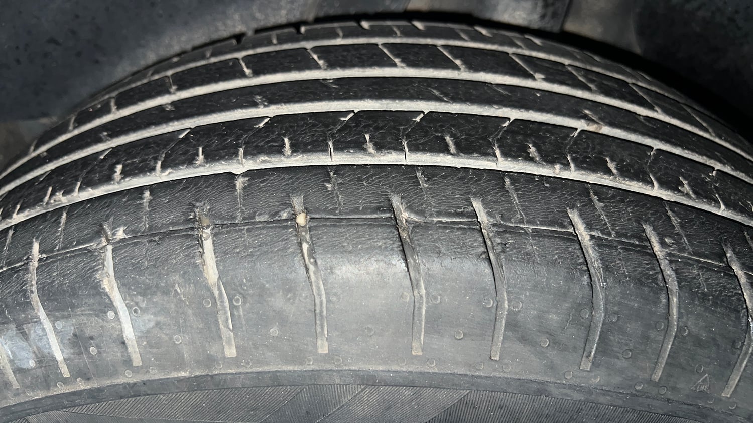 Used 2022 Hyundai Creta EX 1.5 Petrol Petrol Manual tyres LEFT REAR TYRE TREAD VIEW