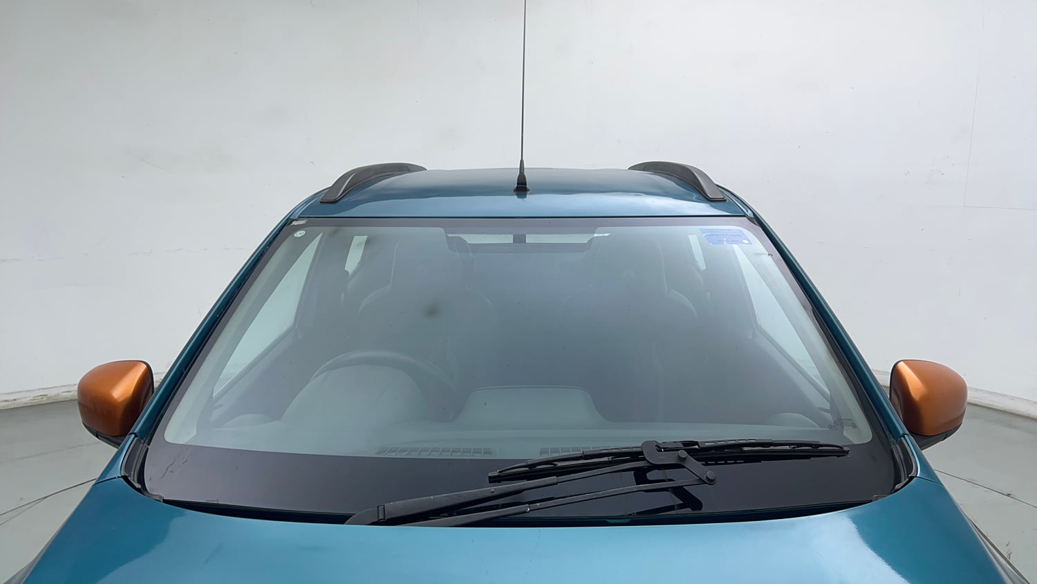 Used 2021 Renault Kwid CLIMBER 1.0 AMT Opt Petrol Automatic exterior FRONT WINDSHIELD VIEW