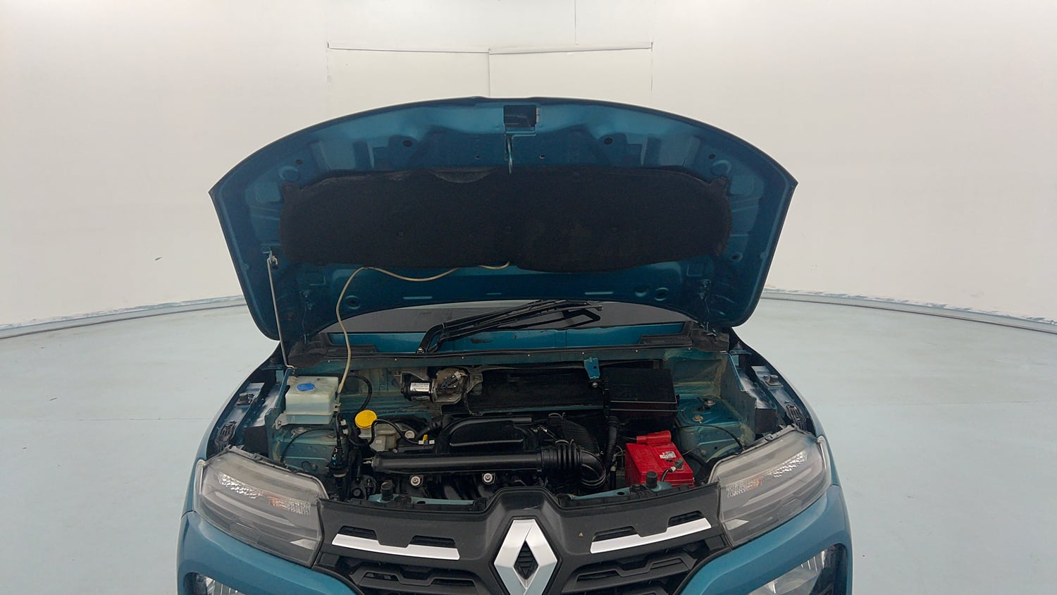 Used 2021 Renault Kwid RXT 1.0 (O) Petrol Manual engine ENGINE & BONNET OPEN FRONT VIEW
