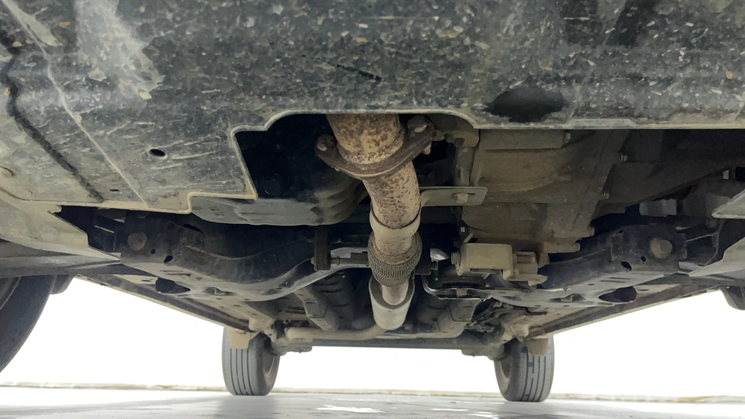 Used 2024 Tata Nexon Creative Plus 1.2 Revotron Petrol 6MT Petrol Manual extra FRONT LEFT UNDERBODY VIEW