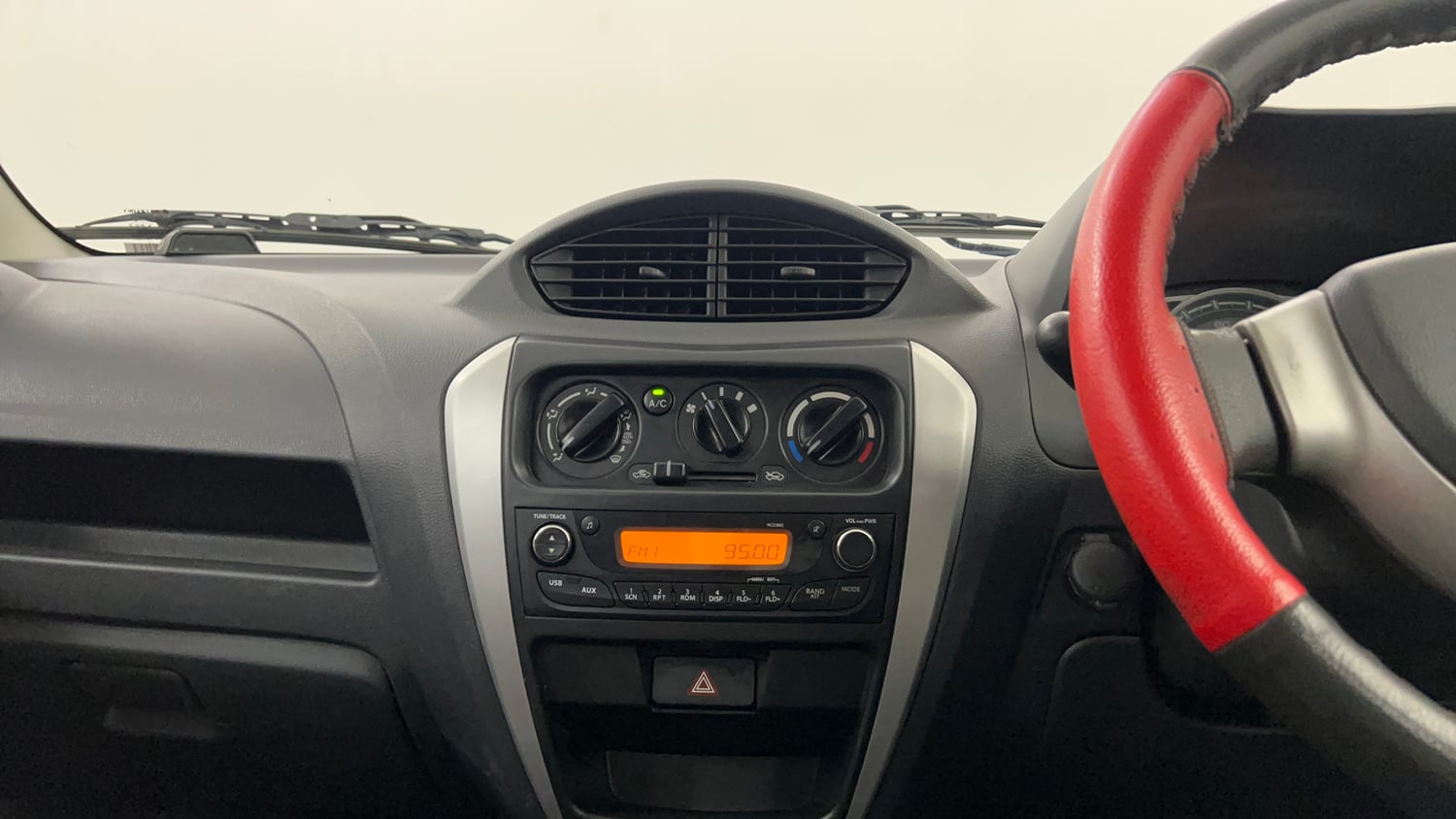 Used 2016 Maruti Suzuki Alto 800 VXi Petrol Manual interior MUSIC SYSTEM & AC CONTROL VIEW