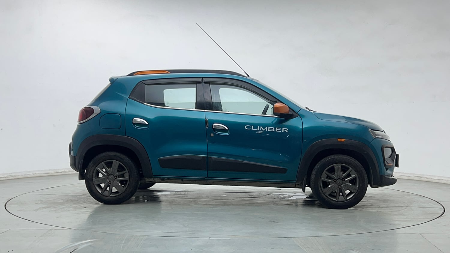 Used 2021 Renault Kwid CLIMBER 1.0 AMT Opt Petrol Automatic exterior RIGHT SIDE VIEW