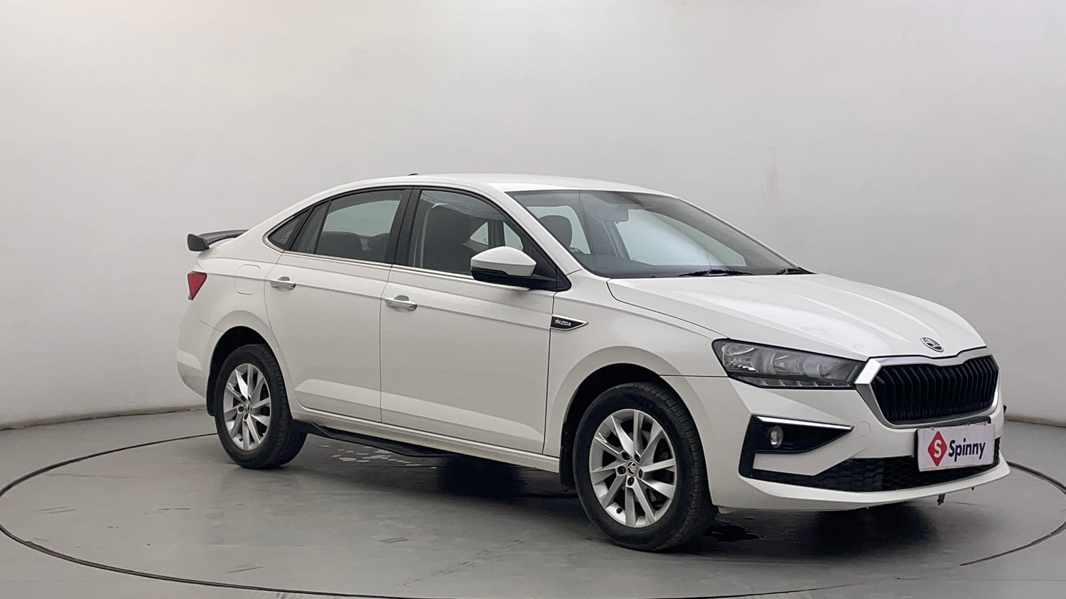 Used 2024 Skoda Slavia Ambition 1.0L TSI AT Petrol Automatic exterior RIGHT FRONT CORNER VIEW