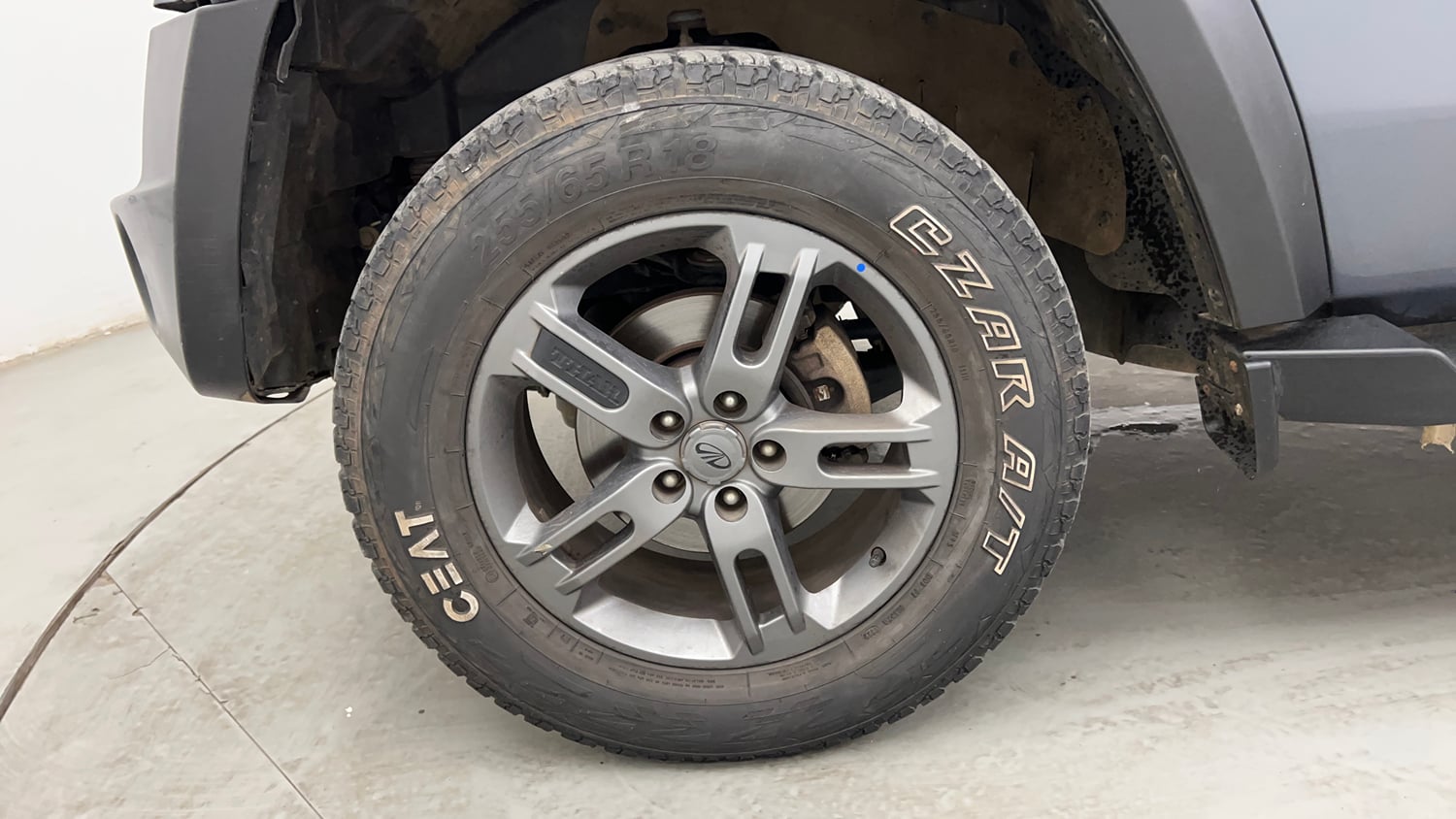 Used 2022 mahindra Thar LX Hard Top Petrol MT 4WD Petrol Manual tyres LEFT FRONT TYRE RIM VIEW
