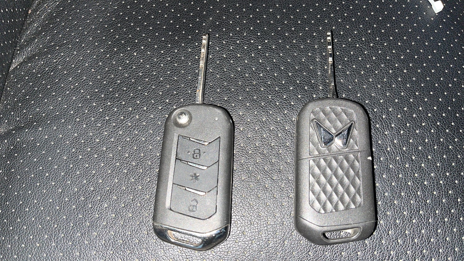 Used 2024 Mahindra Thar LX Hard Top Diesel MT RWD Diesel Manual extra CAR KEY VIEW