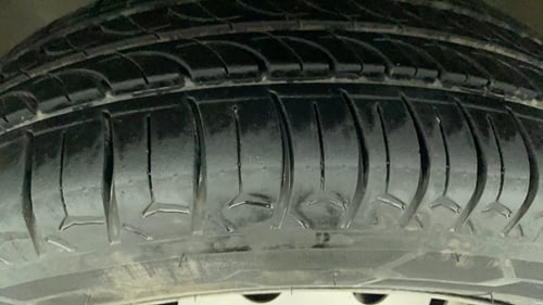 Used 2018 Maruti Suzuki Ignis Sigma MT Petrol+CNG ( Outside Fitted) Cng Manual tyres LEFT FRONT TYRE TREAD VIEW