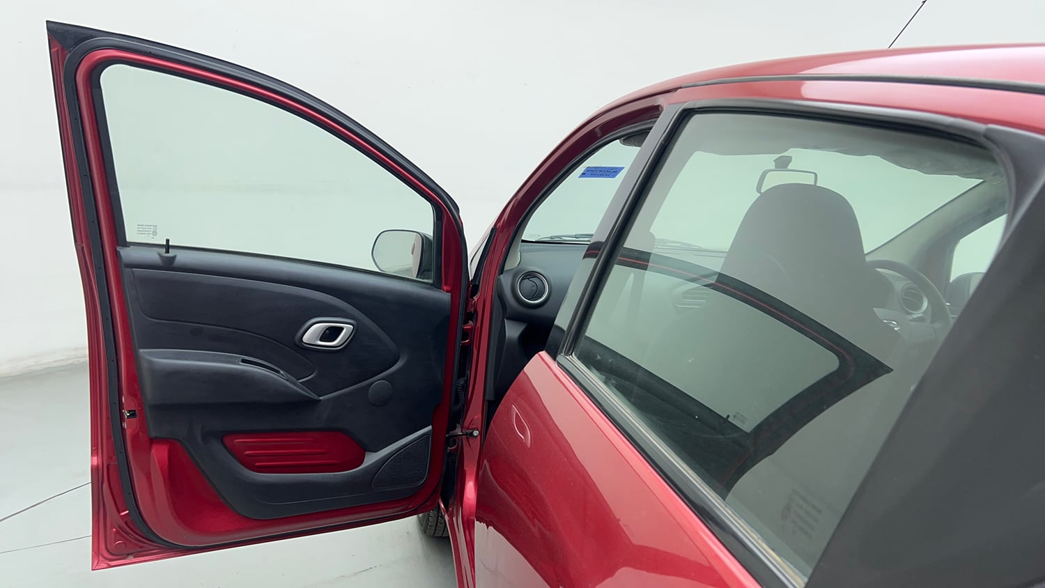 Used 2018 Datsun Redi-GO T(O) 1.0 AMT Petrol Automatic interior LEFT FRONT DOOR OPEN VIEW