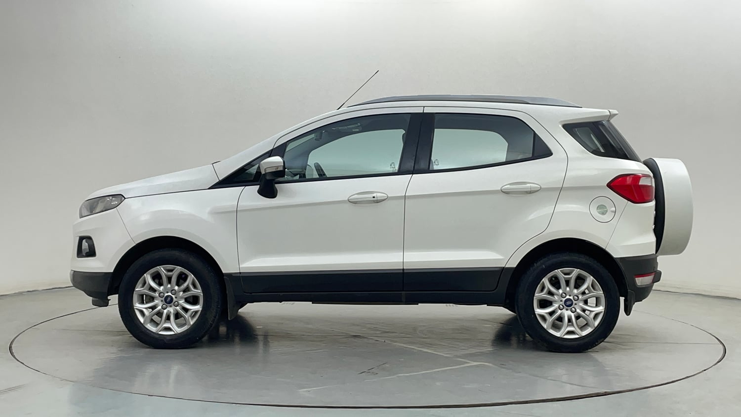 Used 2014 Ford EcoSport Titanium 1.5 TDCi (Opt) Diesel Manual exterior LEFT SIDE VIEW