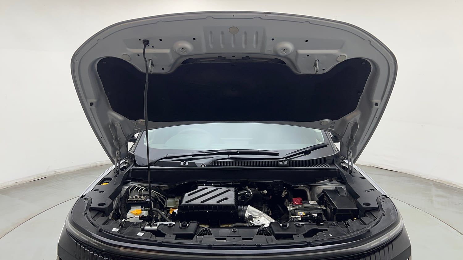 Used 2026 Tata Sierra Pure + P DCA Petrol Petrol Automatic engine ENGINE & BONNET OPEN FRONT VIEW