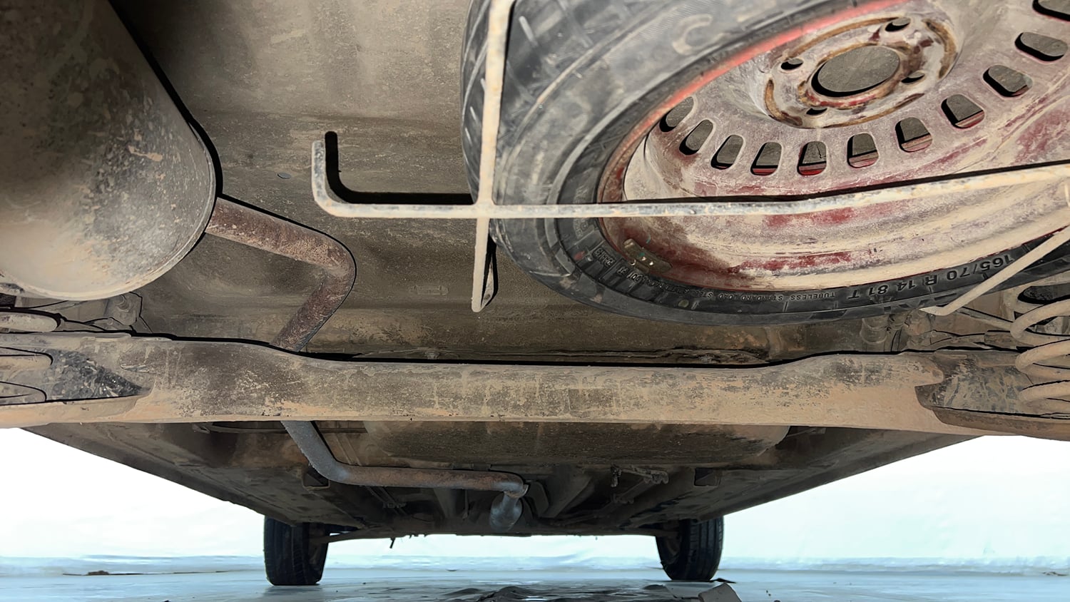 Used 2022 Renault Triber RXT Petrol Manual extra REAR UNDERBODY VIEW (TAKEN FROM REAR)