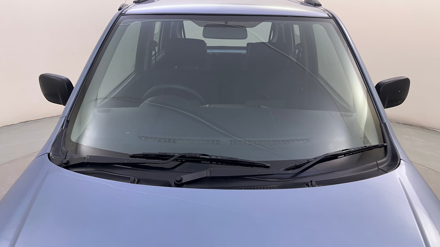 Used 2012 Maruti Suzuki Wagon R LXi Petrol Manual exterior FRONT WINDSHIELD VIEW