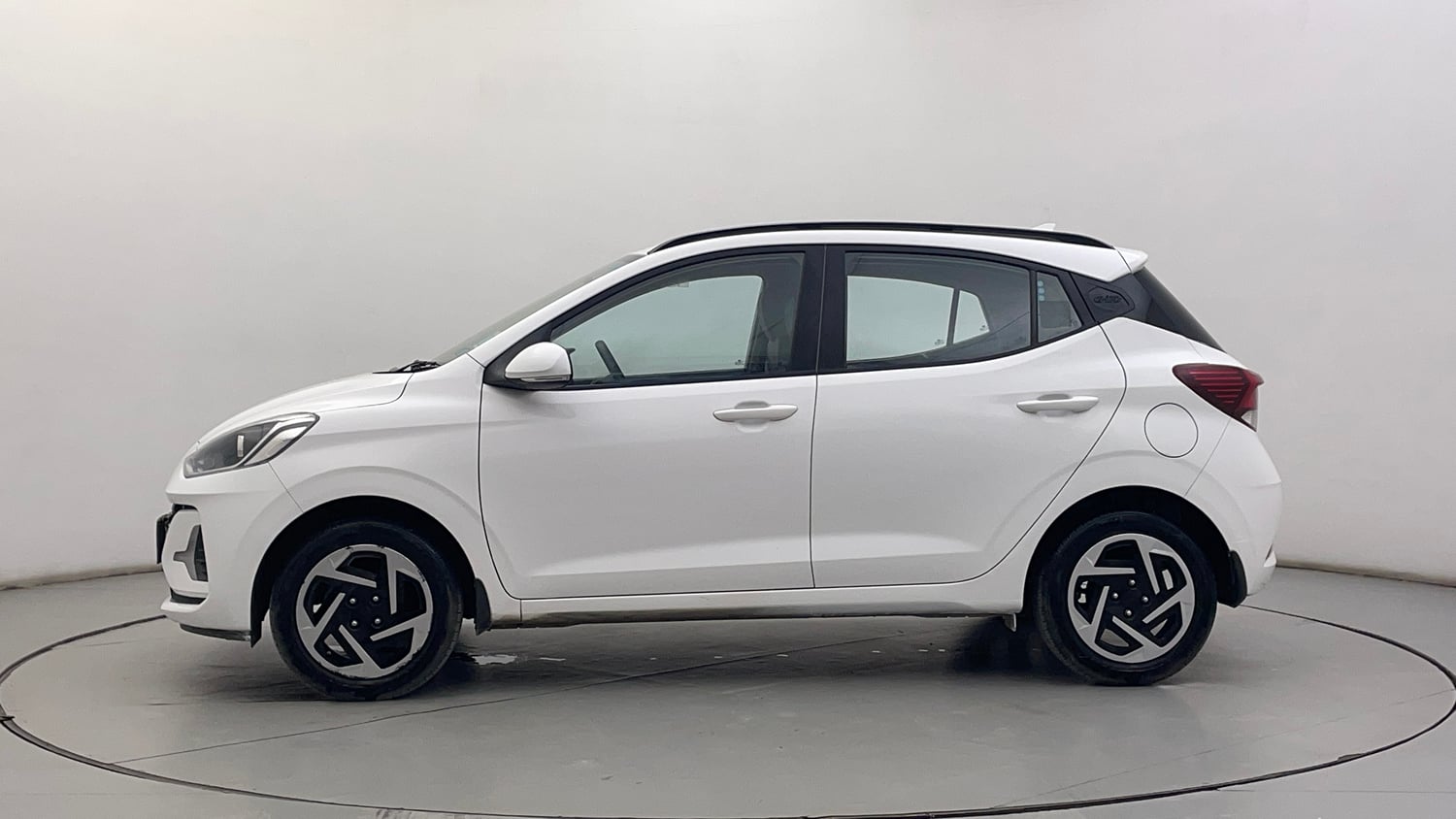 Used 2023 Hyundai Grand i10 Nios Sportz 1.2 Kappa AMT Petrol Automatic exterior LEFT SIDE VIEW