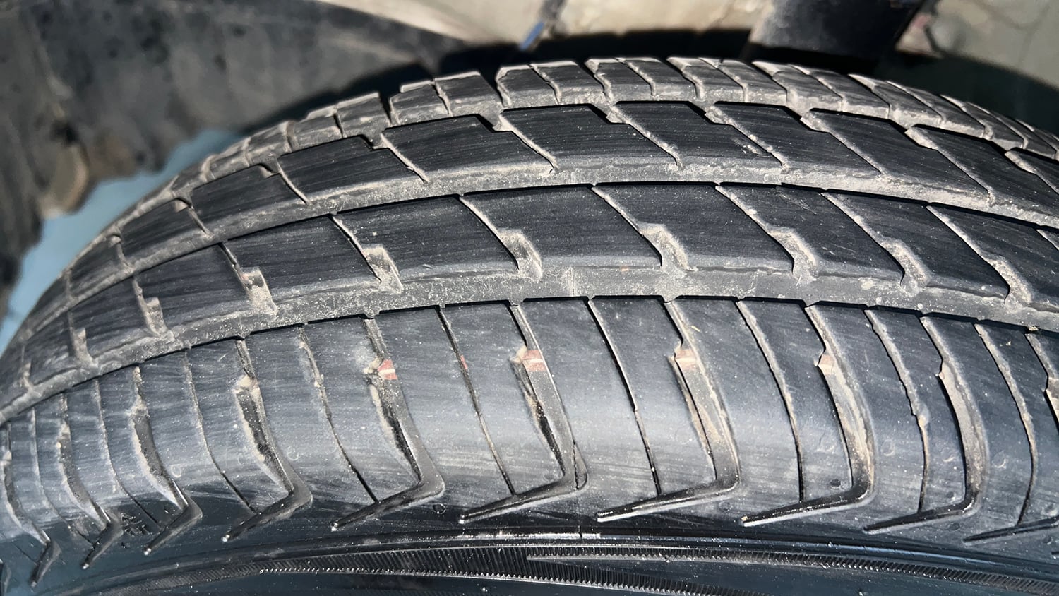 Used 2023 Maruti Suzuki Alto K10 VXi Petrol Manual tyres LEFT FRONT TYRE TREAD VIEW