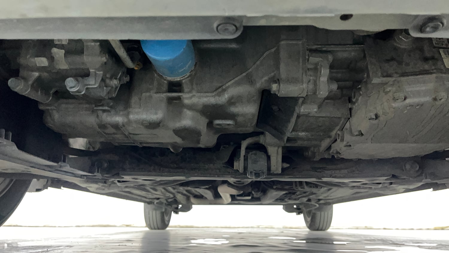 Used 2023 Honda Amaze VX 1.2 Petrol CVT Petrol Automatic extra FRONT LEFT UNDERBODY VIEW