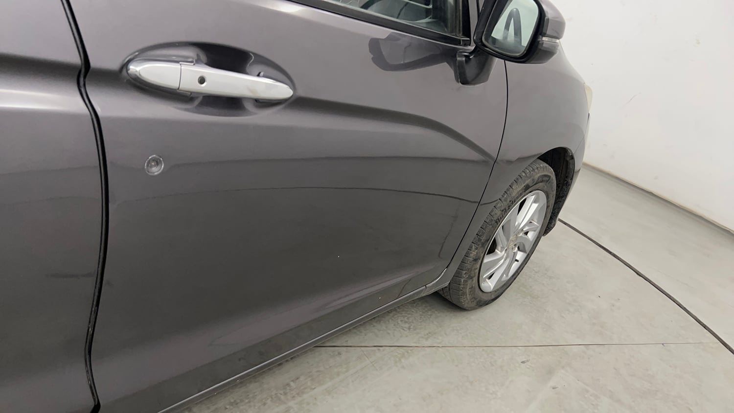 Used 2020 Honda Jazz VX CVT Petrol Automatic dents MINOR DENT