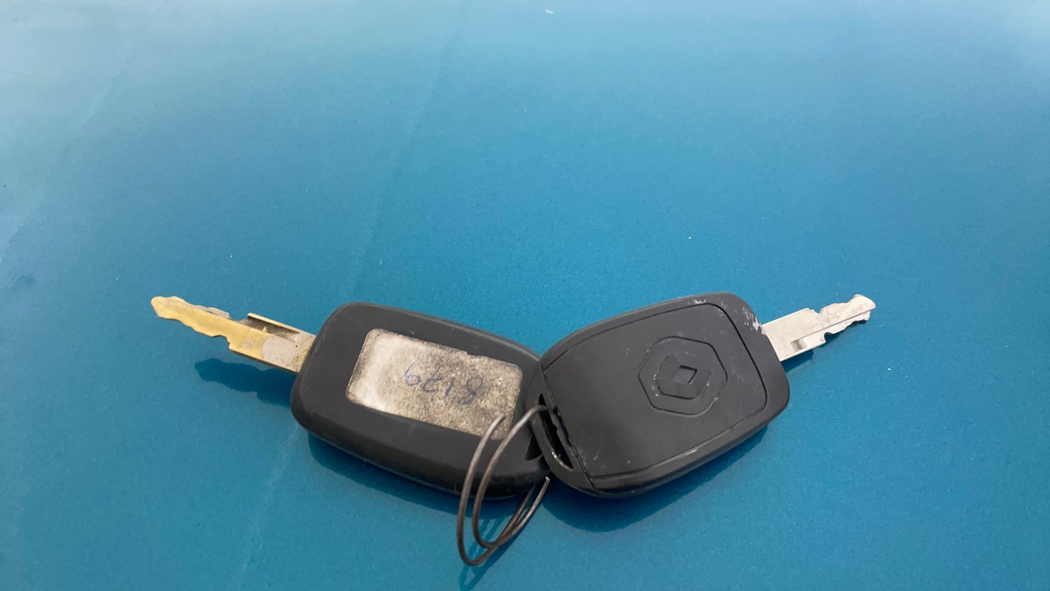 Used 2020 Renault Kwid RXT Petrol Manual extra CAR KEY VIEW