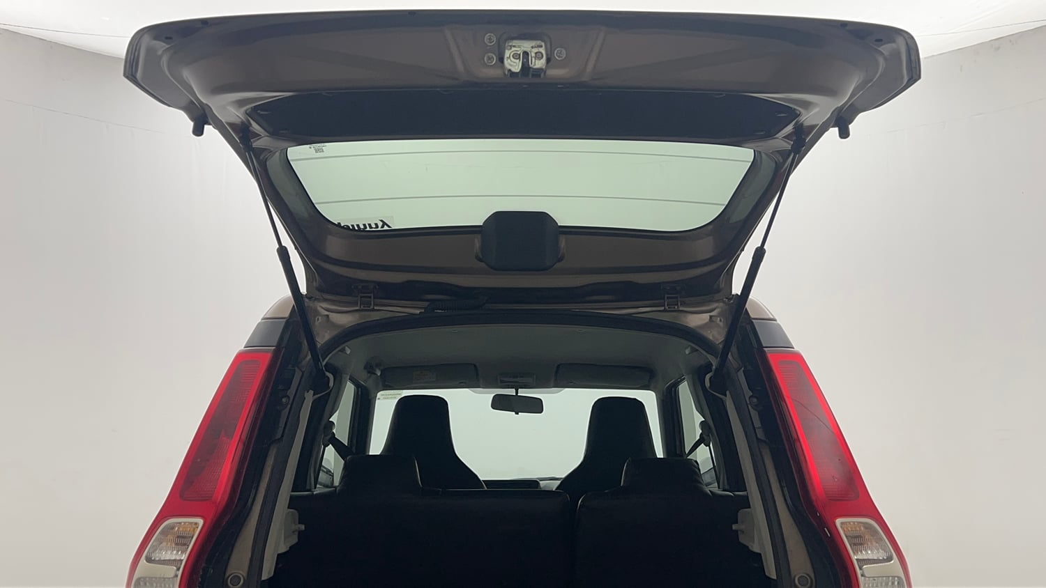 Used 2022 Maruti Suzuki Wagon R VXi (O) 1.2 Petrol Manual interior DICKY DOOR OPEN VIEW