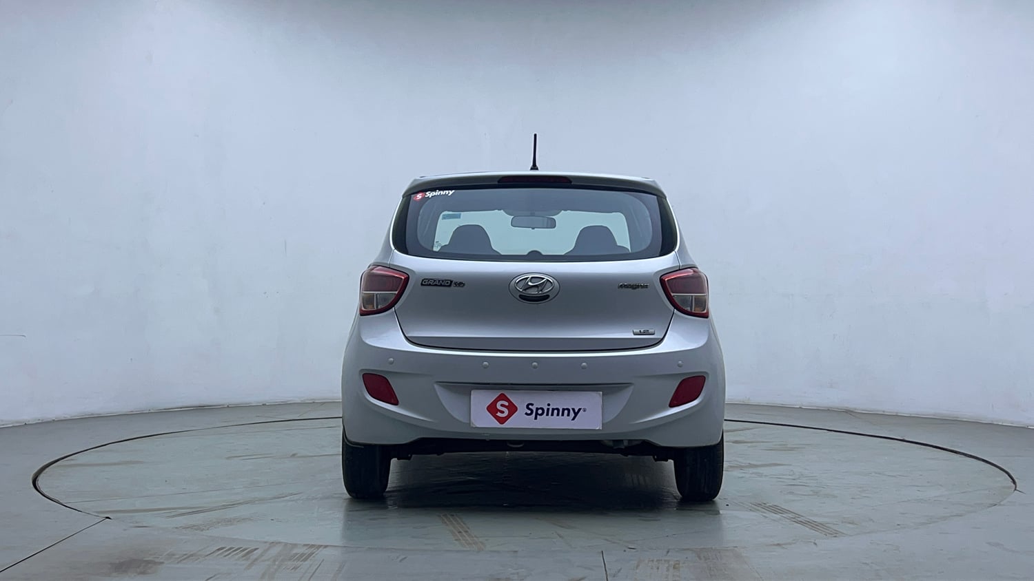 Used 2015 Hyundai Grand i10 Magna 1.2 Kappa VTVT Petrol Manual exterior BACK VIEW