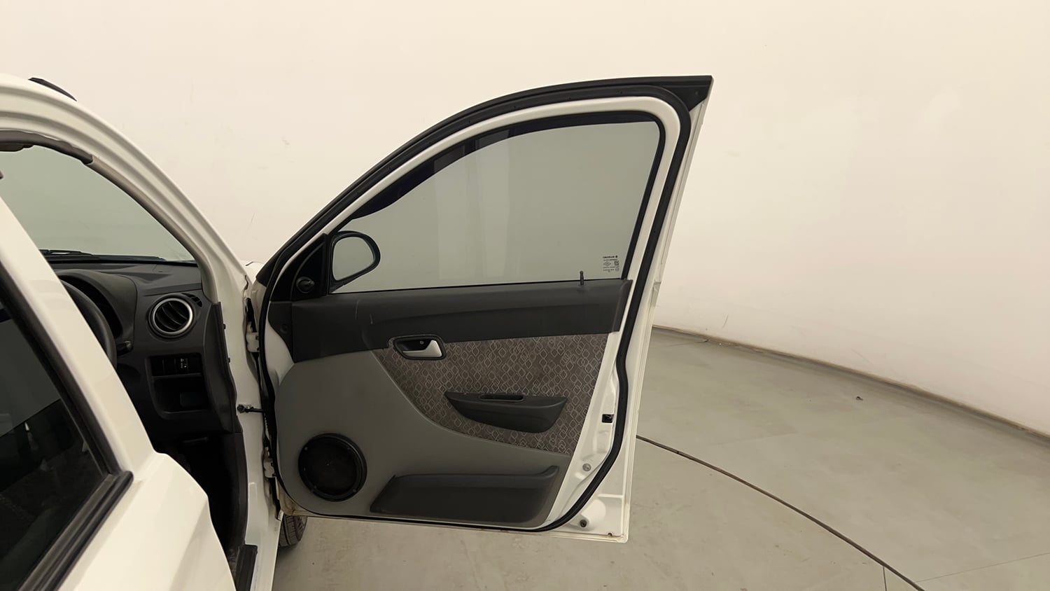 Used 2018 Maruti Suzuki Alto 800 LXi (O) Petrol Manual interior RIGHT FRONT DOOR OPEN VIEW