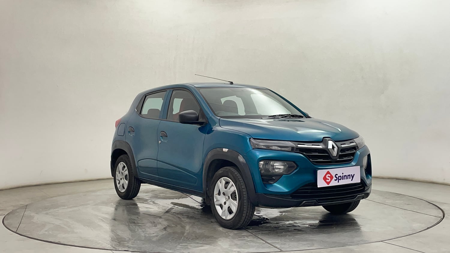 Used 2020 Renault Kwid RXT Petrol Manual exterior RIGHT FRONT CORNER VIEW