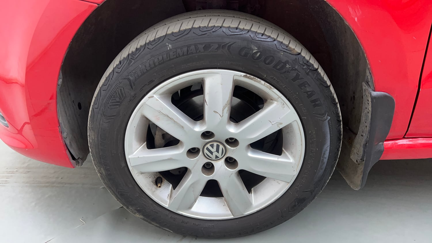 Used 2019 Volkswagen Polo Comfortline 1.0L (P) Petrol Manual tyres LEFT FRONT TYRE RIM VIEW