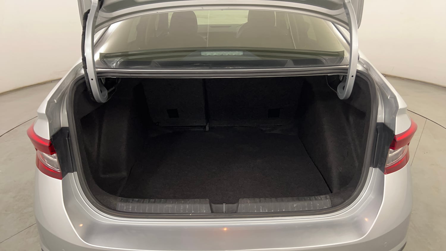 Used 2023 Skoda Slavia Ambition 1.5L TSI MT Petrol Manual interior DICKY INSIDE VIEW