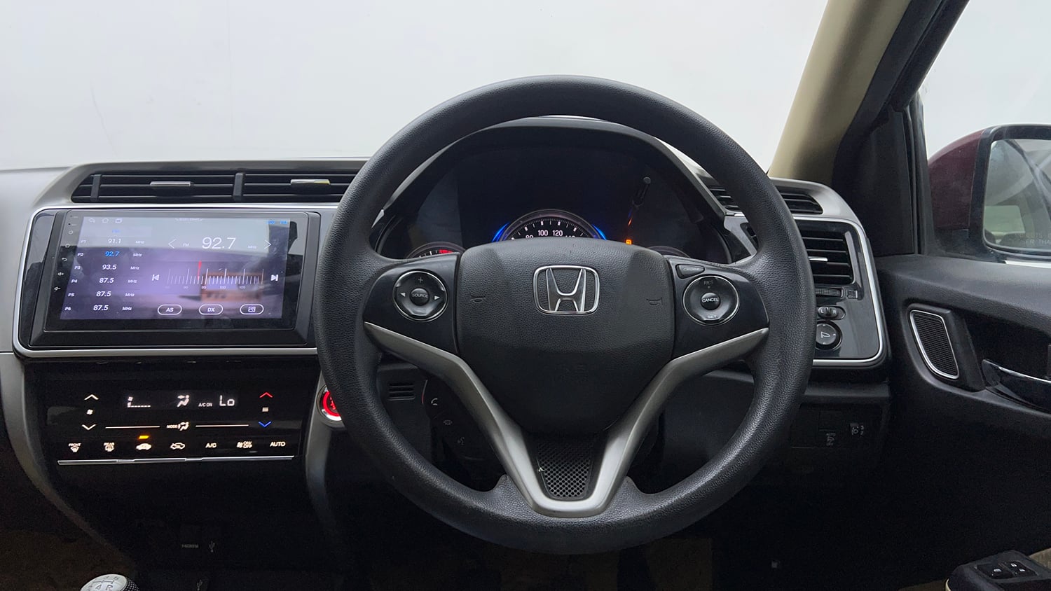 Used 2017 Honda City V Petrol Petrol Manual interior STEERING VIEW