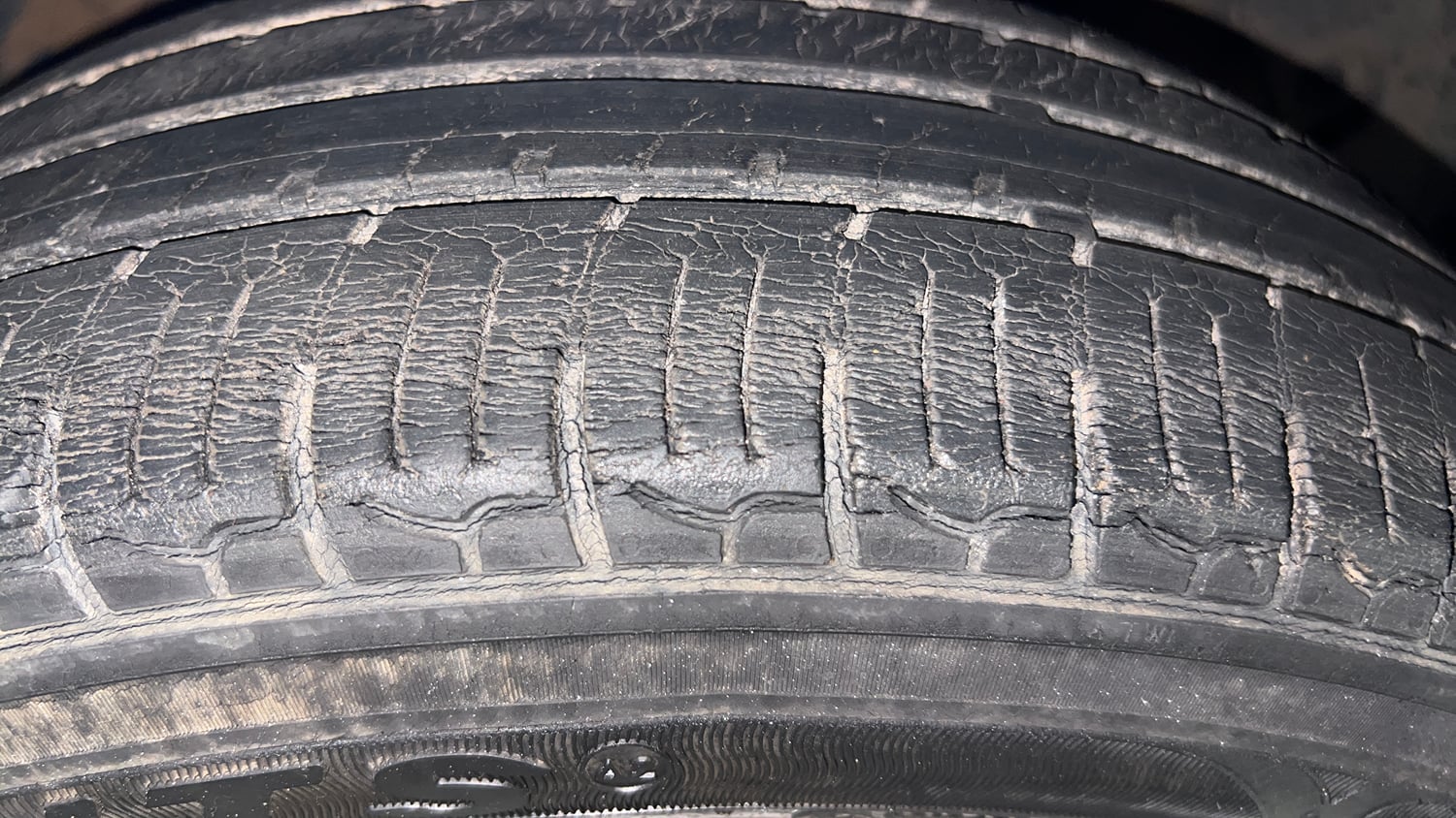 Used 2019 Hyundai Santro Asta Petrol Manual tyres RIGHT FRONT TYRE TREAD VIEW