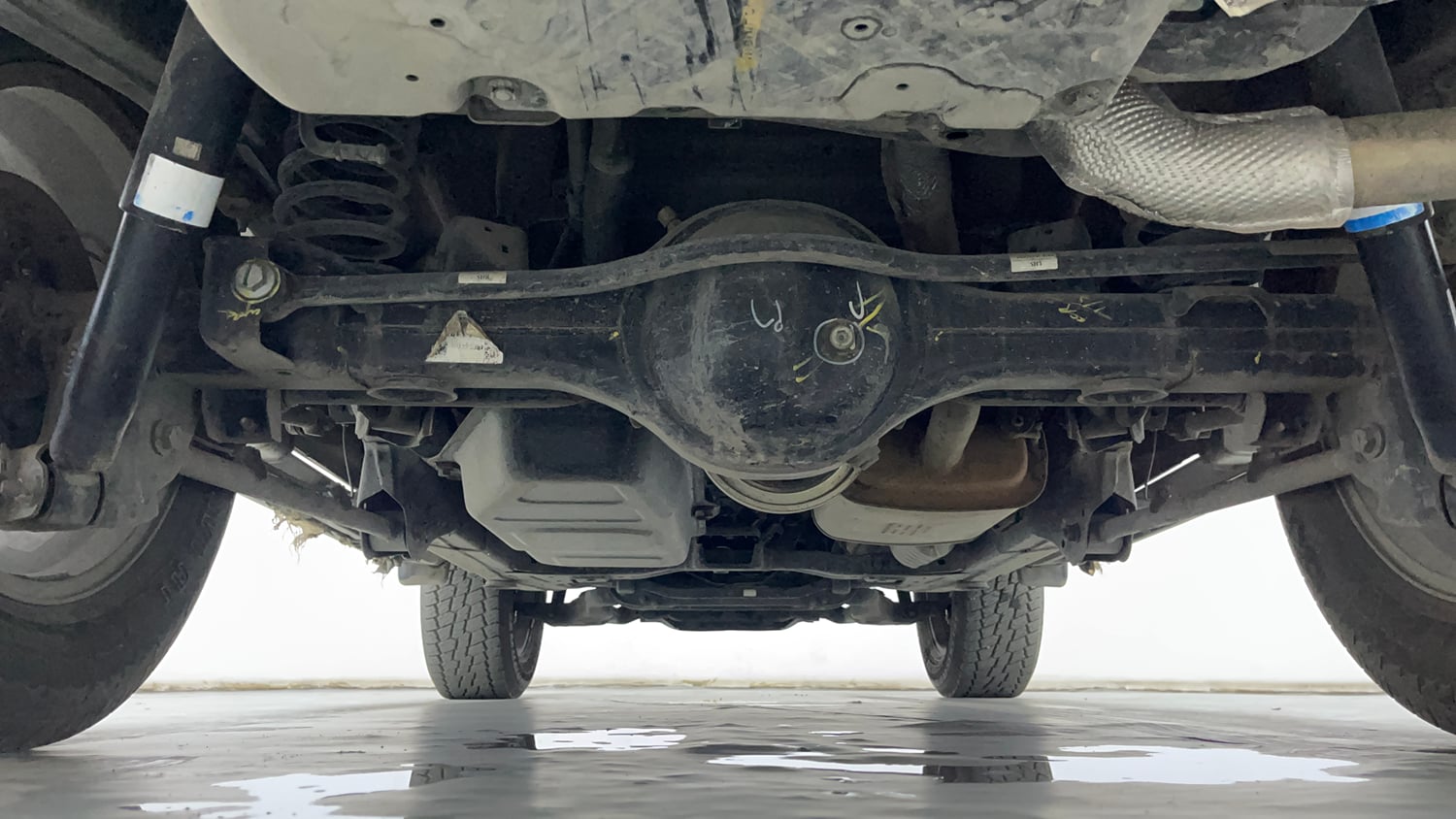 Used 2024 Mahindra Thar LX Hard Top Diesel MT RWD Diesel Manual extra REAR UNDERBODY VIEW (TAKEN FROM REAR)
