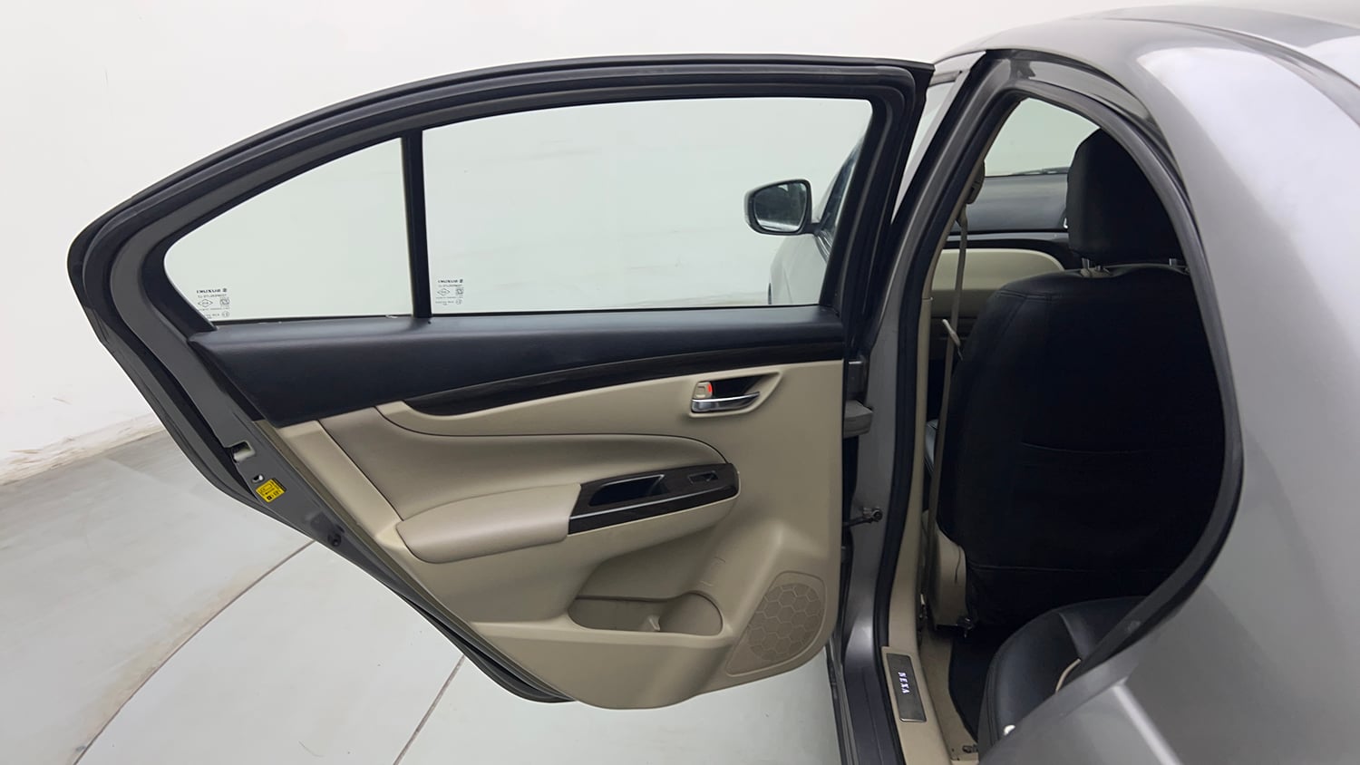 Used 2017 Maruti Suzuki Ciaz Alpha 1.4 MT Petrol Manual interior LEFT REAR DOOR OPEN VIEW