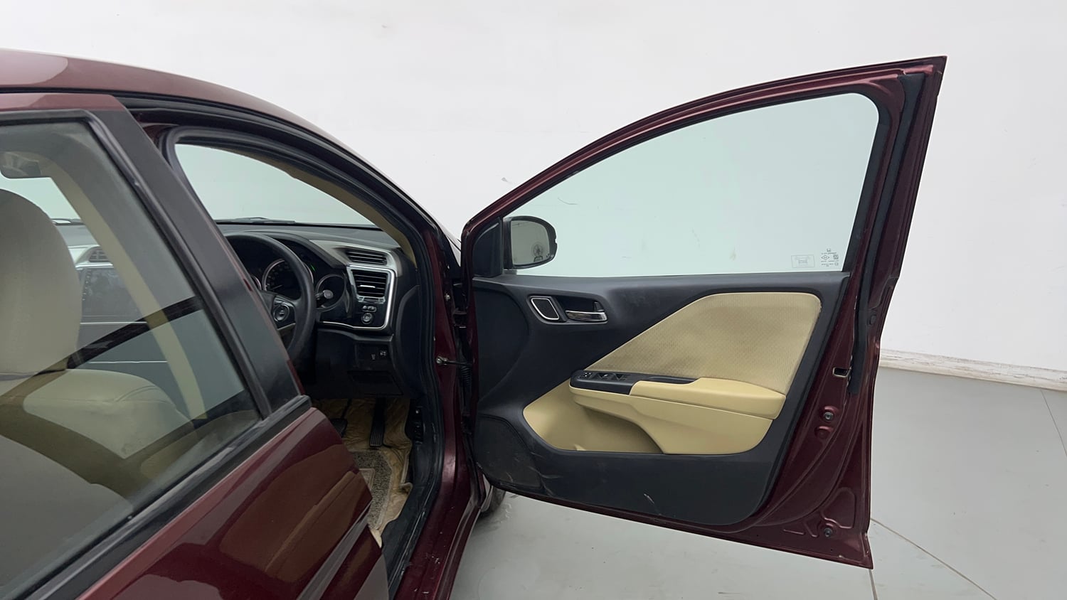 Used 2017 Honda City V Petrol Petrol Manual interior RIGHT FRONT DOOR OPEN VIEW