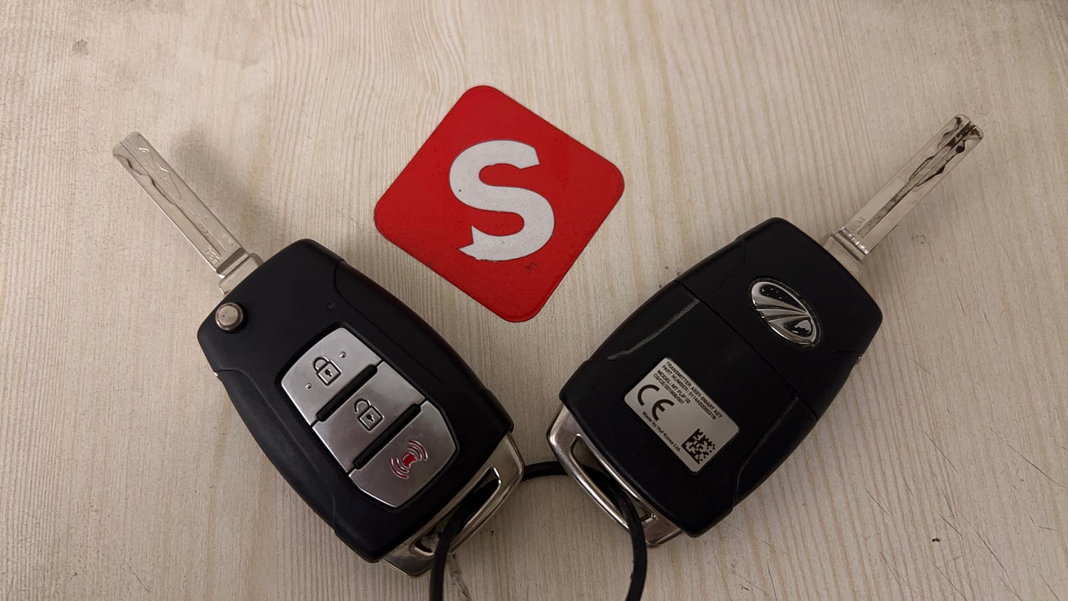 Used 2019 Mahindra XUV 300 1.5 W8 (O) Diesel Manual extra CAR KEY VIEW