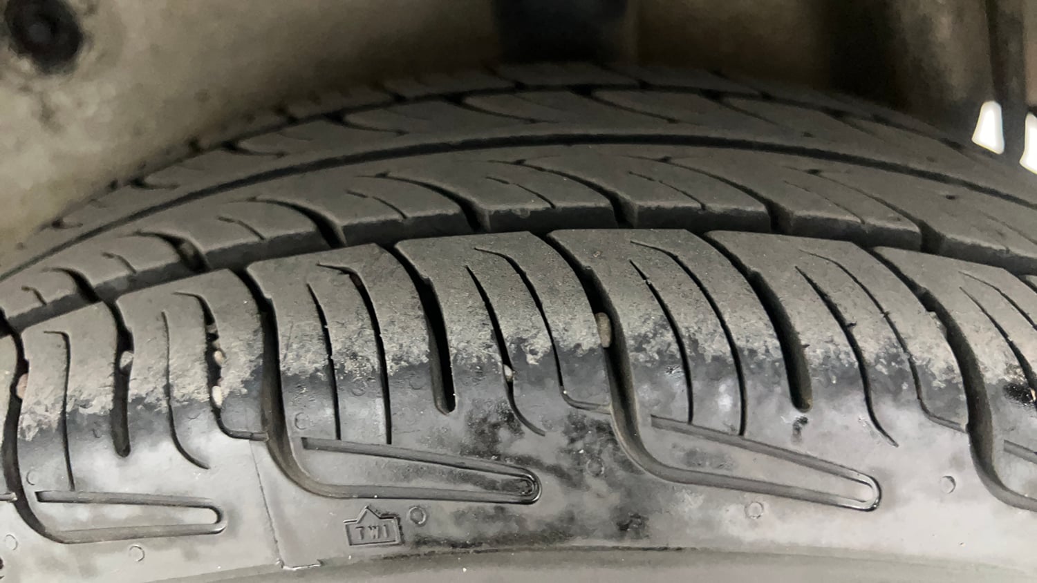 Used 2015 Maruti Suzuki Celerio VXi Petrol Manual tyres LEFT REAR TYRE TREAD VIEW