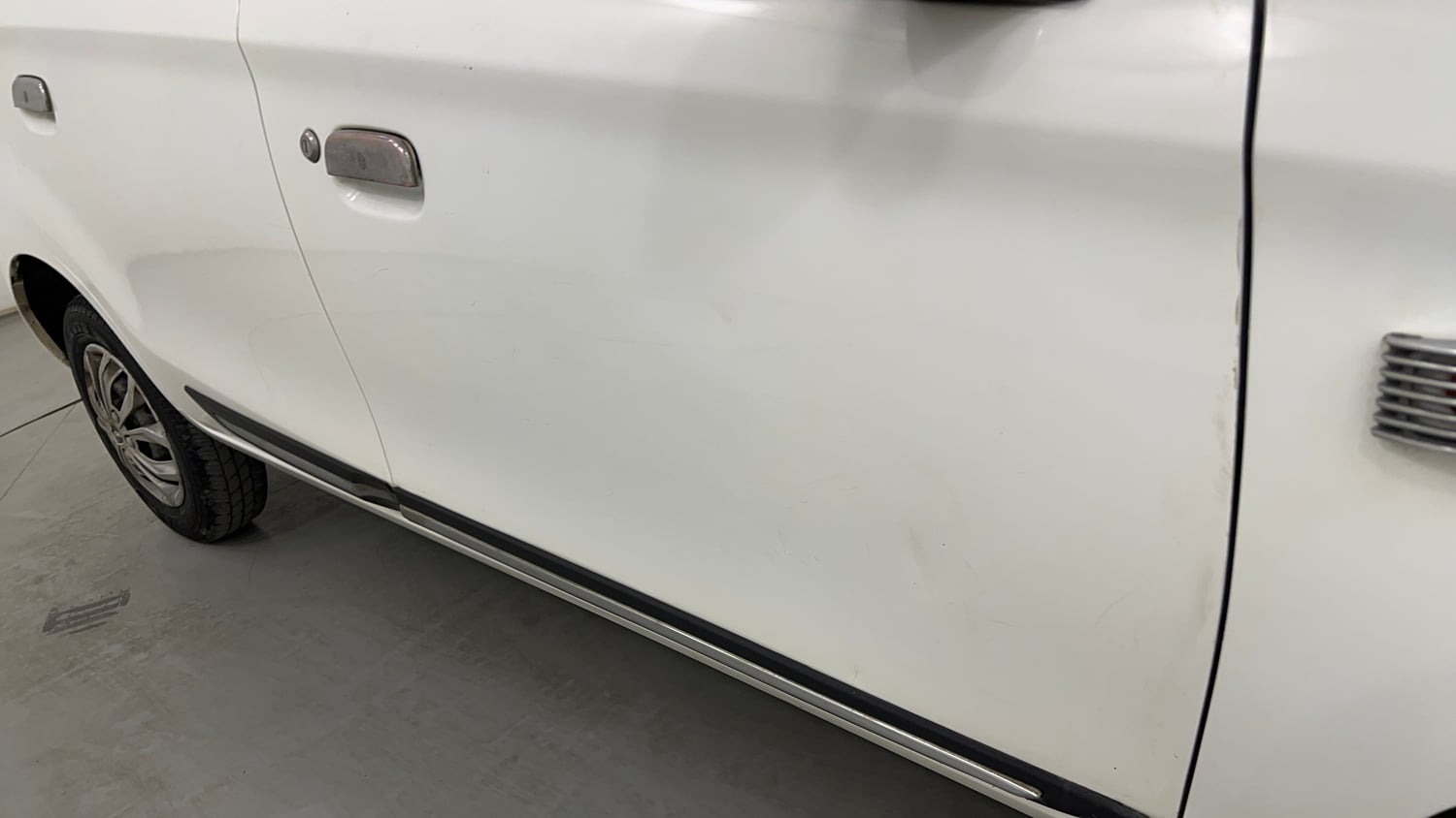 Used 2018 Maruti Suzuki Alto 800 LXi (O) Petrol Manual dents MINOR SCRATCH