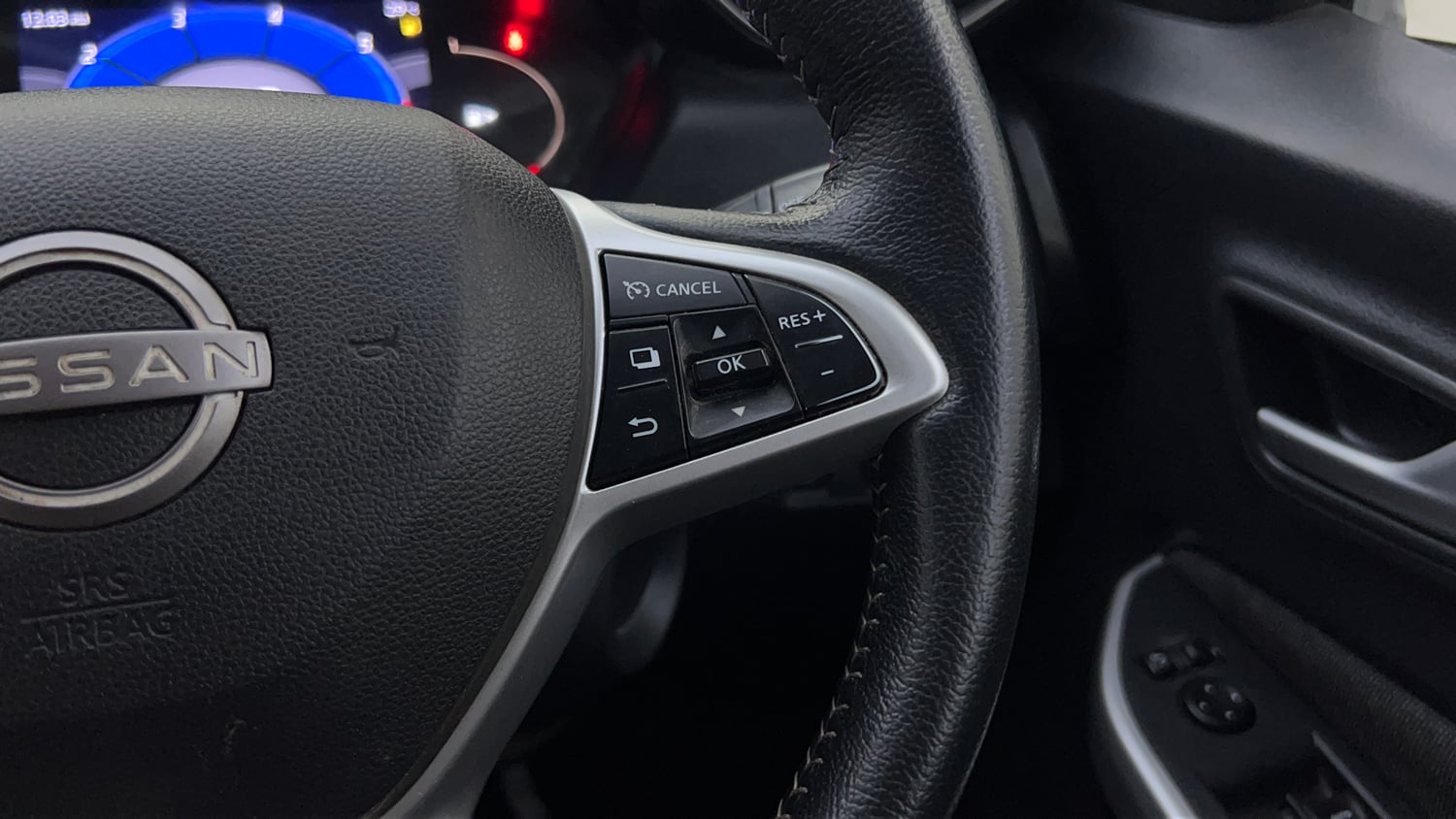 Used 2022 Nissan Magnite XV Premium Turbo Petrol Manual top_features Cruise control