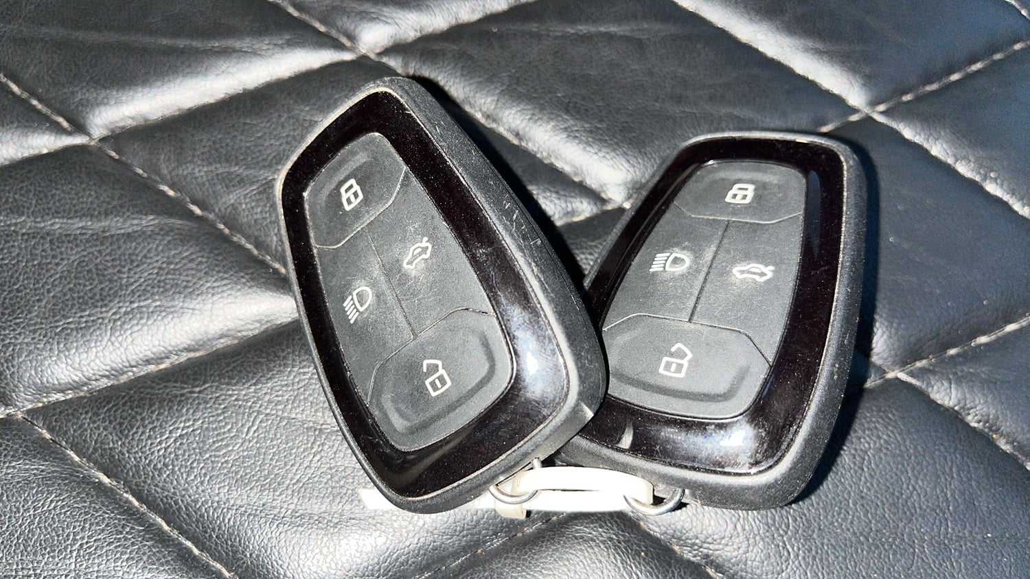 Used 2024 Tata Nexon Creative Plus 1.2 Revotron Petrol 6MT Petrol Manual extra CAR KEY VIEW