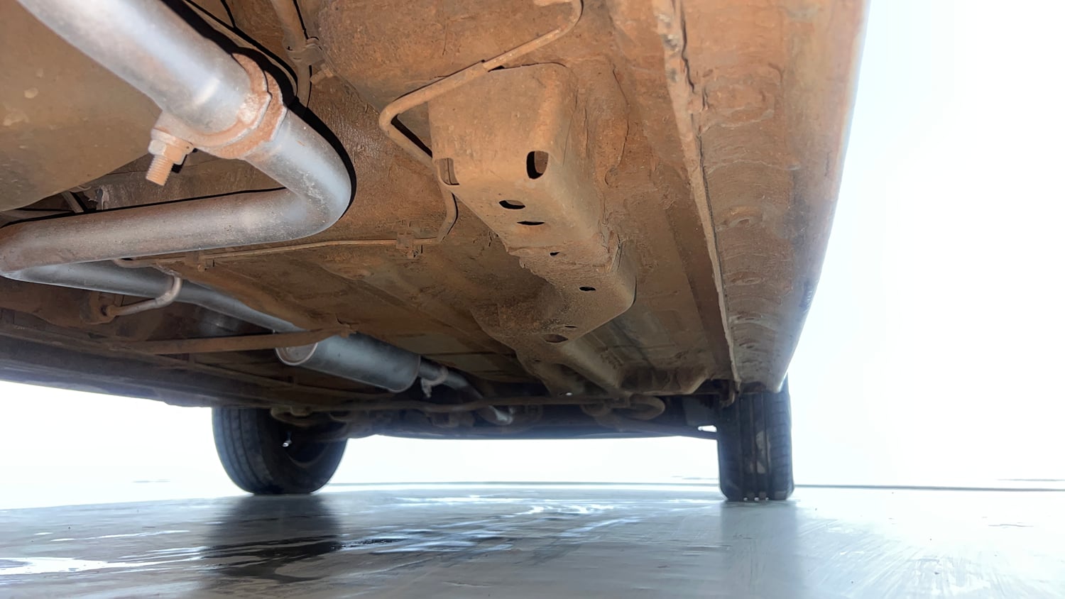 Used 2019 Tata Tiago Revotron XTA Petrol Automatic extra REAR RIGHT UNDERBODY VIEW