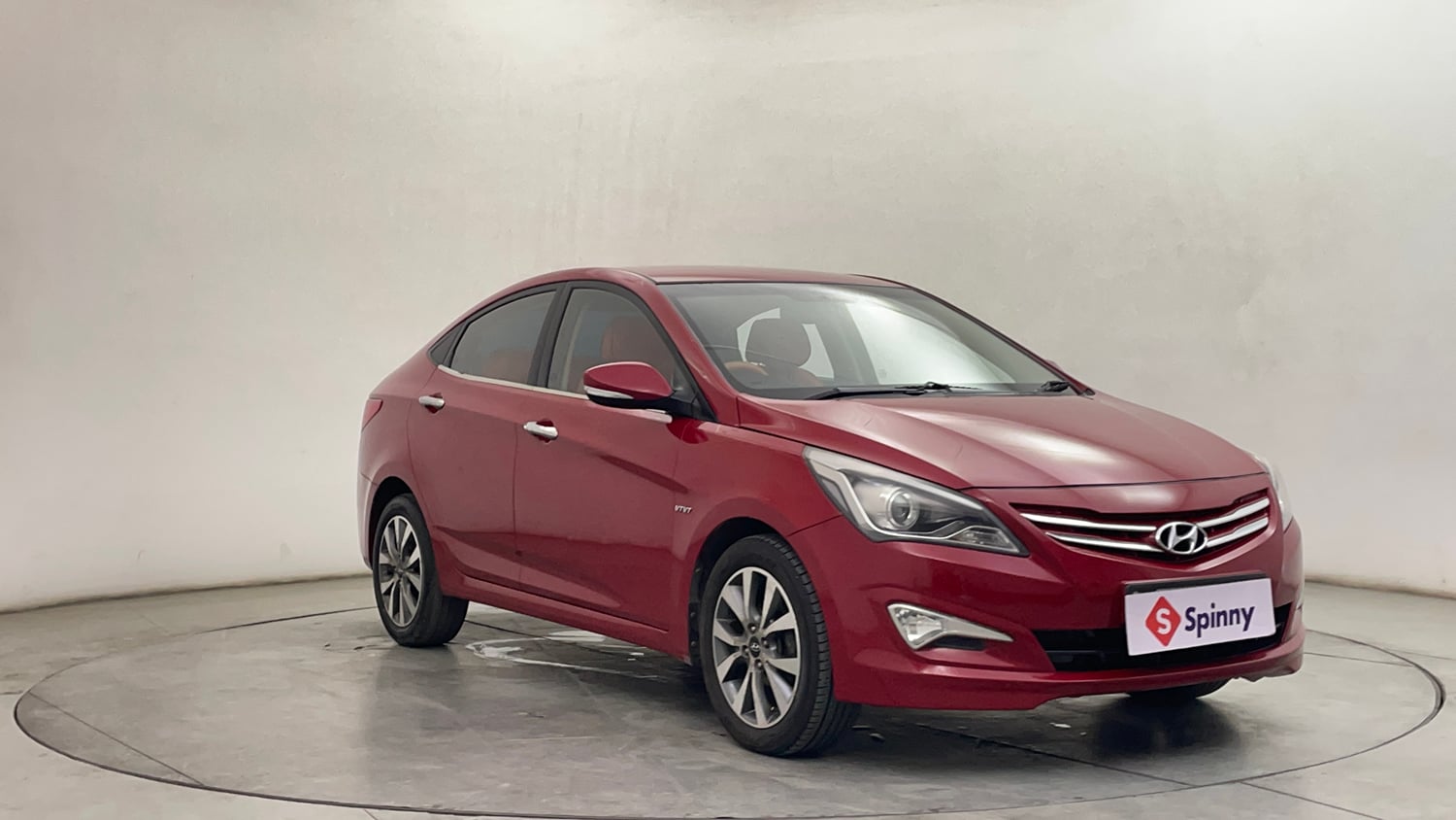 Used 2016 Hyundai Verna 1.6 VTVT SX Petrol Manual exterior RIGHT FRONT CORNER VIEW
