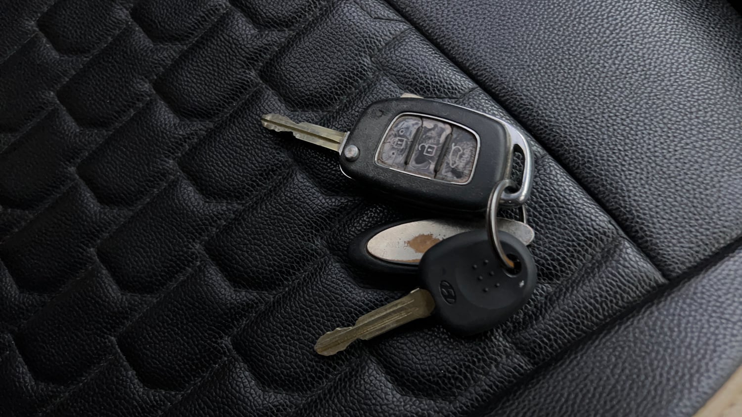 Used 2019 Hyundai Elite i20 Magna Plus 1.2 Petrol Manual extra CAR KEY VIEW