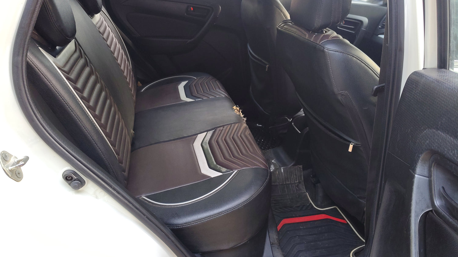 Used 2021 Toyota Urban Cruiser Mid Grade MT Petrol Manual interior RIGHT SIDE REAR DOOR CABIN VIEW
