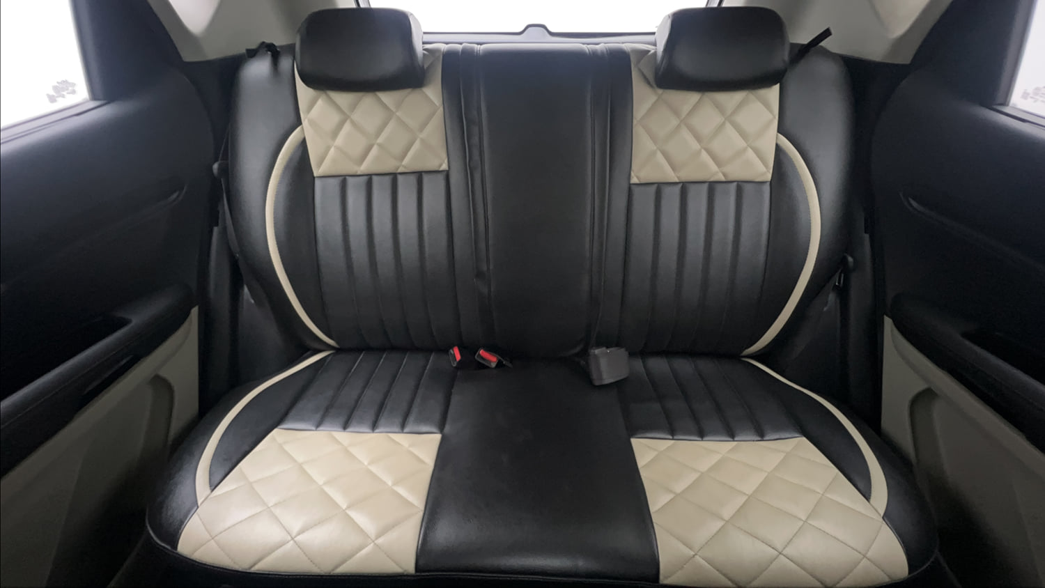 Used 2022 Kia Sonet HTX 1.5 AT Diesel Automatic interior REAR SEAT CONDITION VIEW