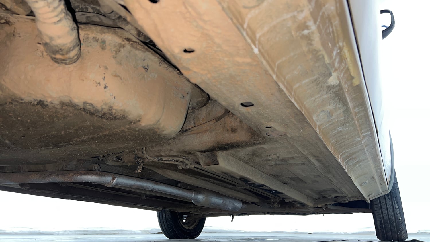 Used 2022 Renault Triber RXT Petrol Manual extra REAR RIGHT UNDERBODY VIEW