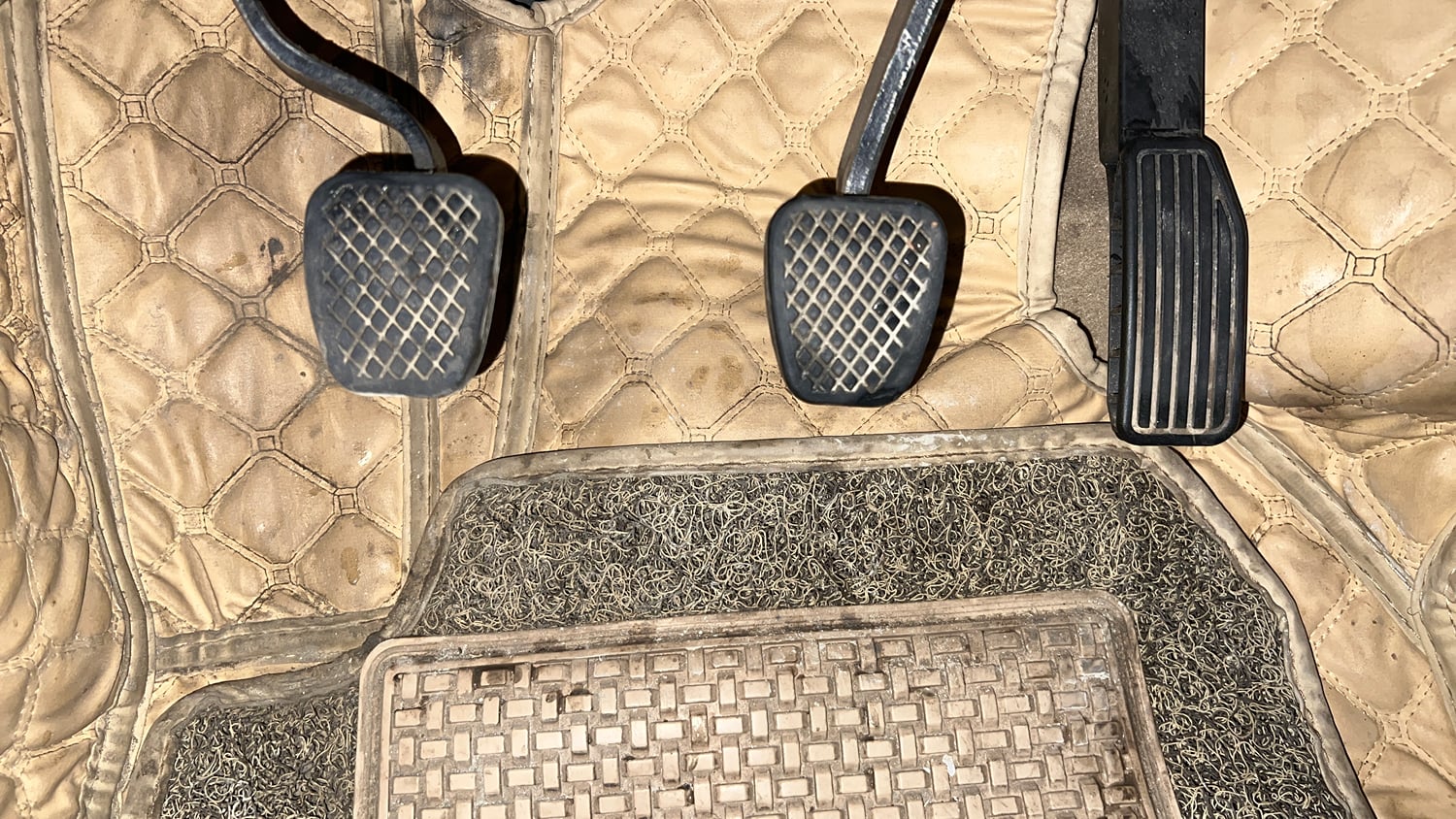 Used 2017 Honda City V Petrol Petrol Manual interior PEDALS VIEW