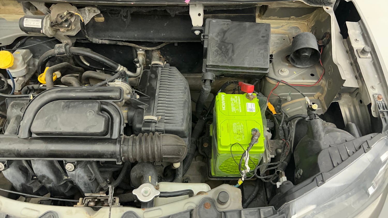 Used 2016 Renault Kwid RXL Petrol Manual engine ENGINE LEFT SIDE VIEW